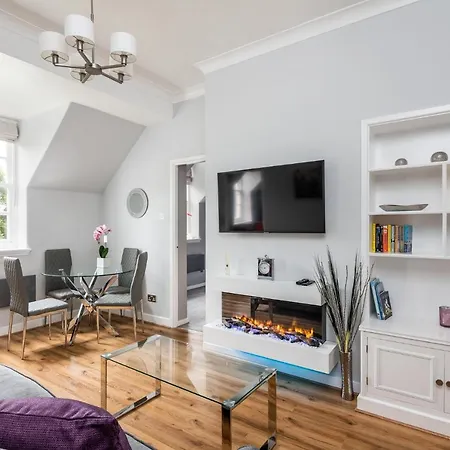 Stylish Apt With Minster Views I Pass The Keys York Esterno foto